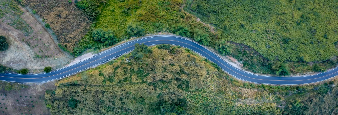 Leveraging Service Mesh for Dynamic Traffic Routing in Shared Kubernetes Environments